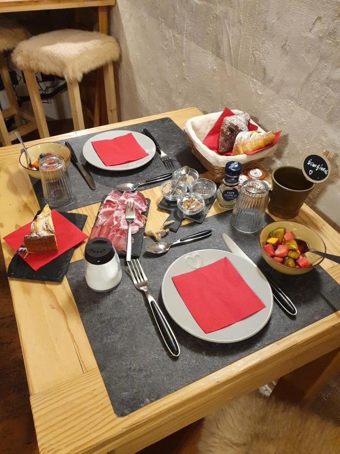 Maison La Saxe Courmayeur Extérieur photo