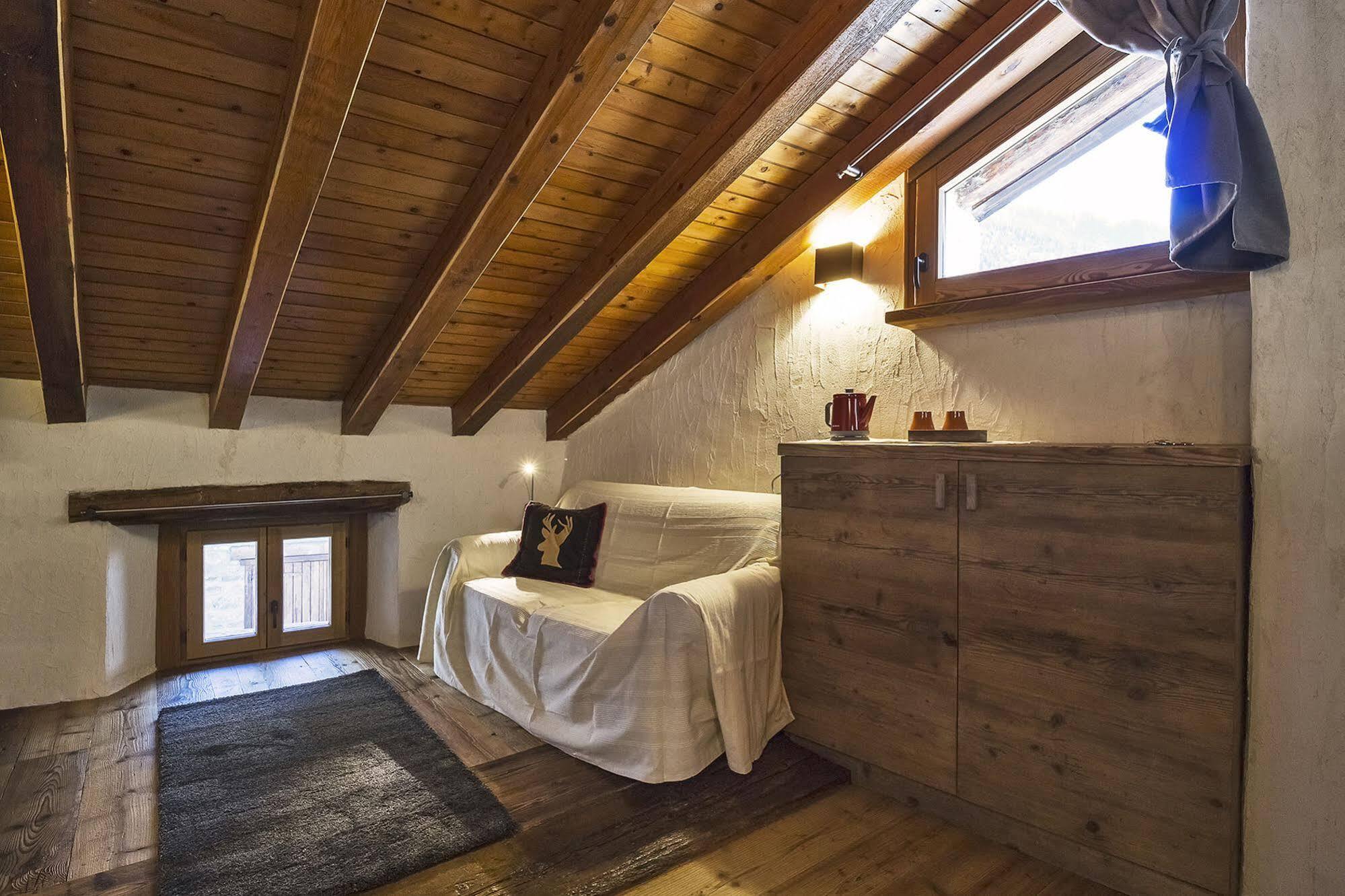 Maison La Saxe Courmayeur Extérieur photo