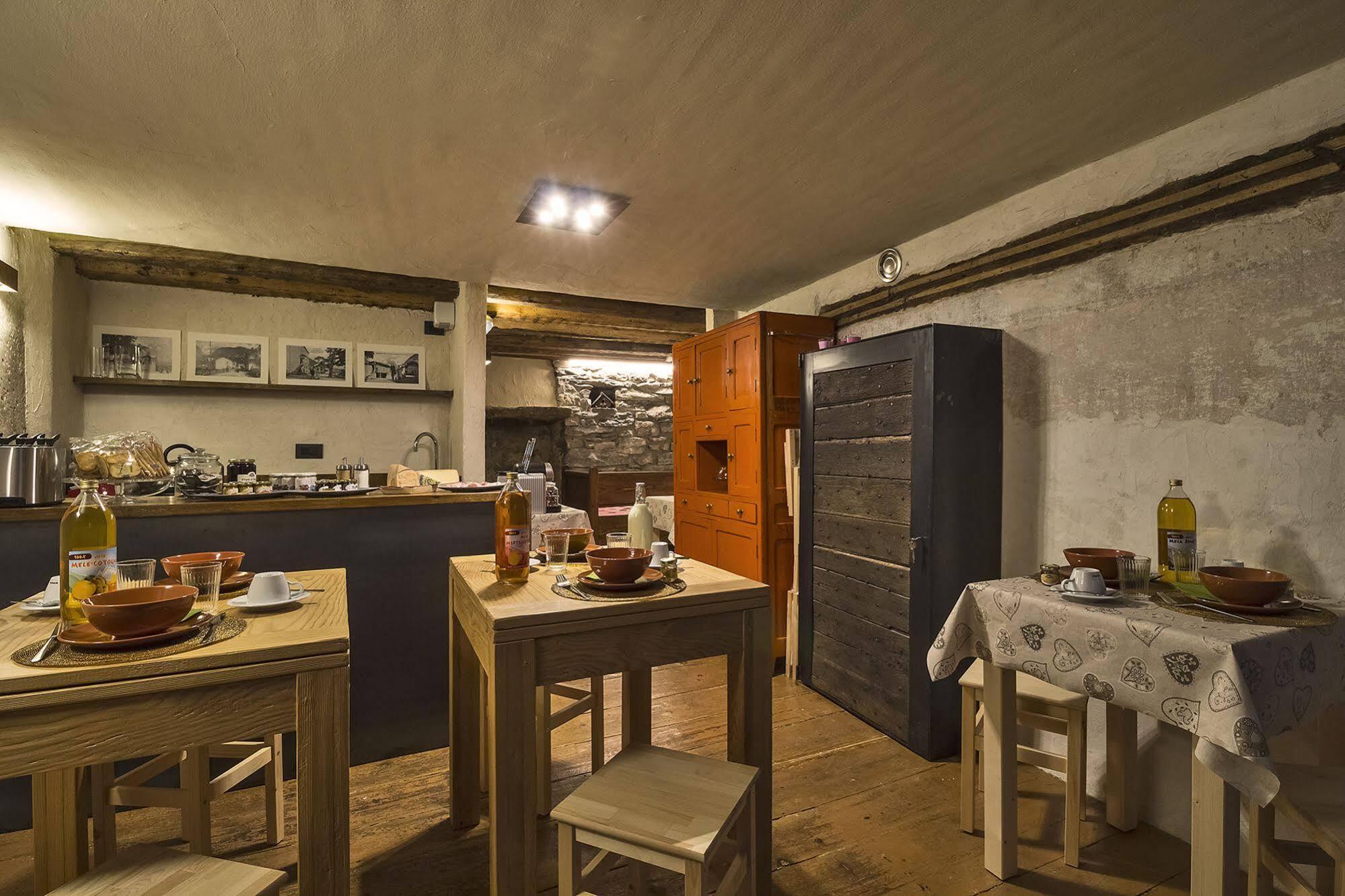 Maison La Saxe Courmayeur Extérieur photo
